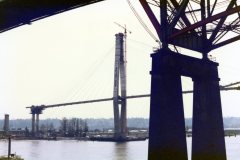 img611-1988apr-skybridge-construction