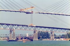 img615-1988aug26-skybridge-construction-kevin-dunk