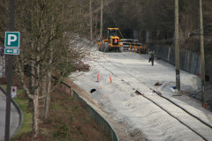   - 04 April 2009