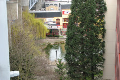   - 10 April 2009