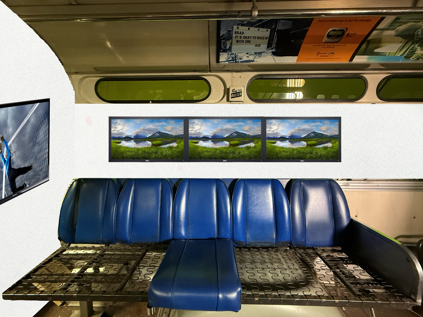 A blue seats in a train

Description automatically generated